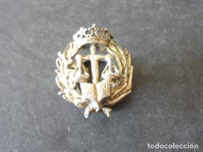 Military Antiques: INSIGNIA JUSTICIA EPOCA DE FRANCO 2 CM